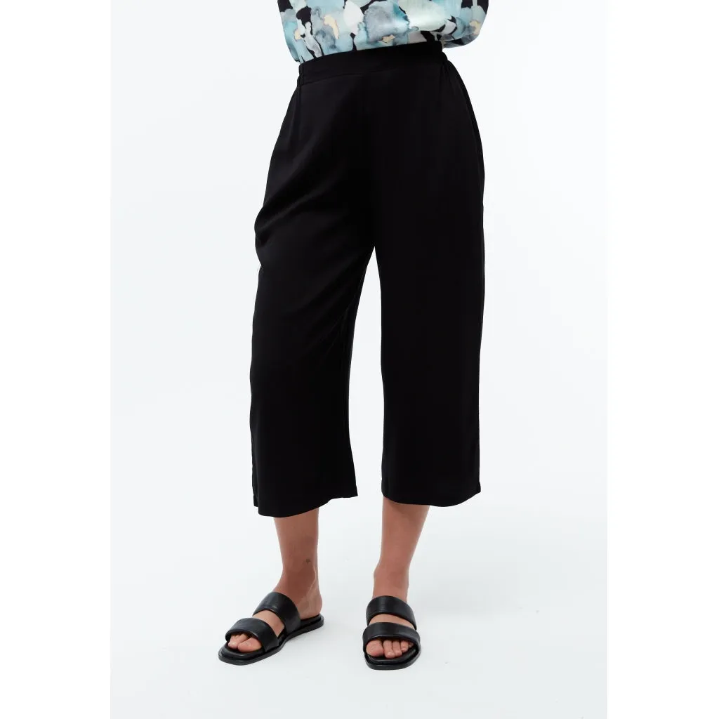 Anna Lenzing culotte in black