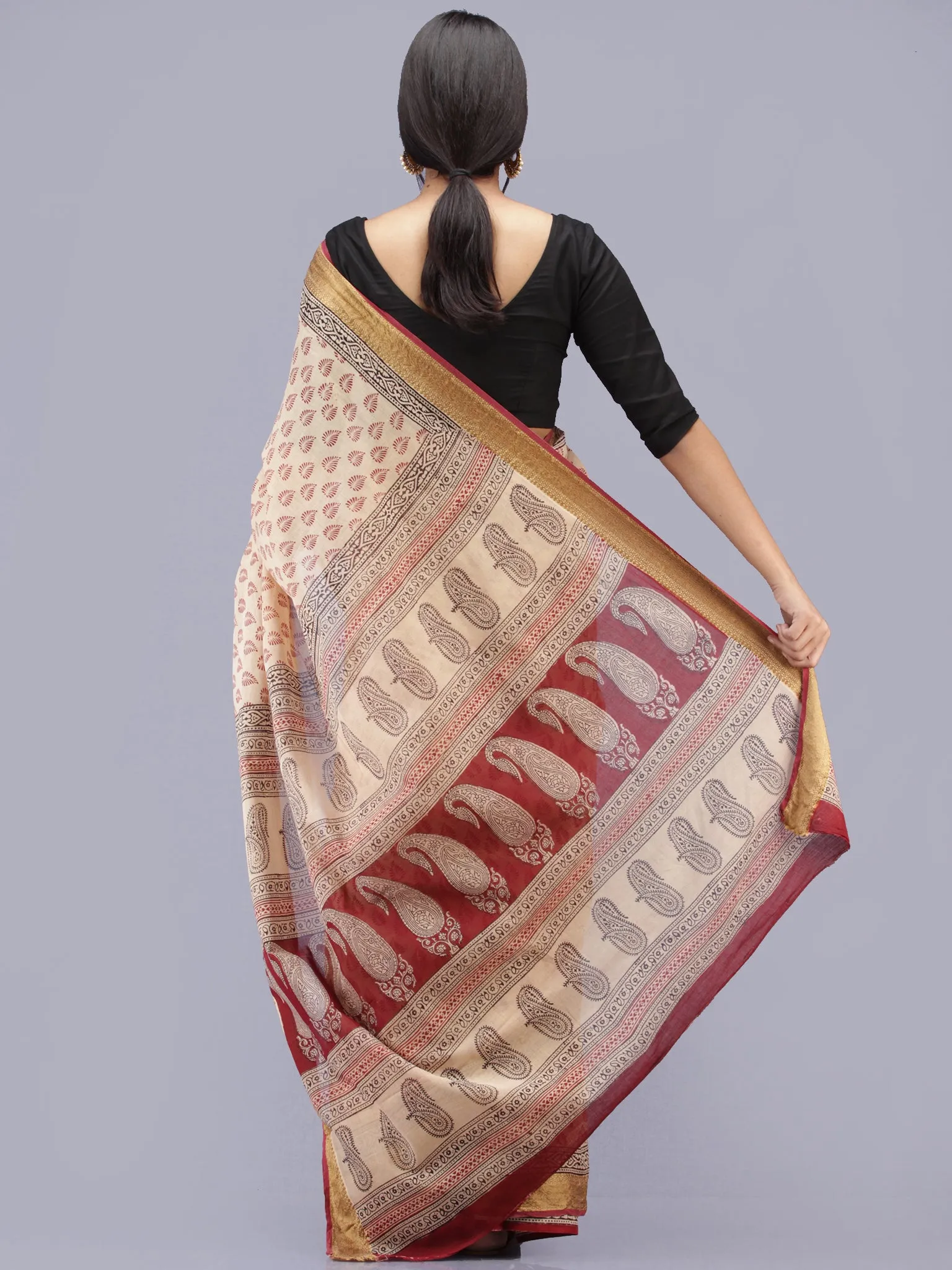 Beige Maroon Black Bagh Printed Maheshwari Cotton Saree - S031704179