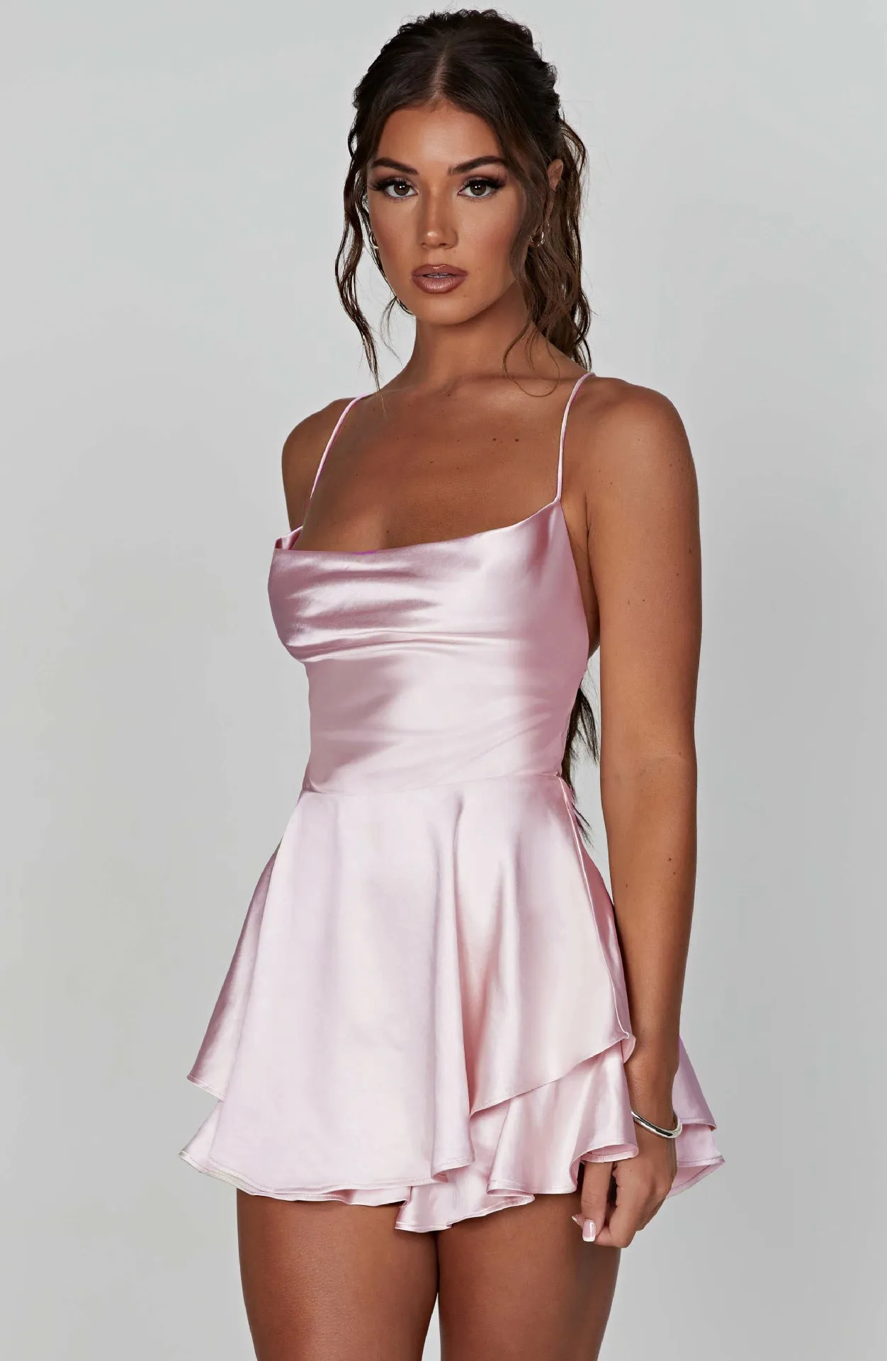 Best-selling Sexy Slimming Backless Solid Color Strappy Dress Culottes, Tie-up Tiered Ruffle Strappy Dress, Satin Strappy Dress Culottes C-240702-3