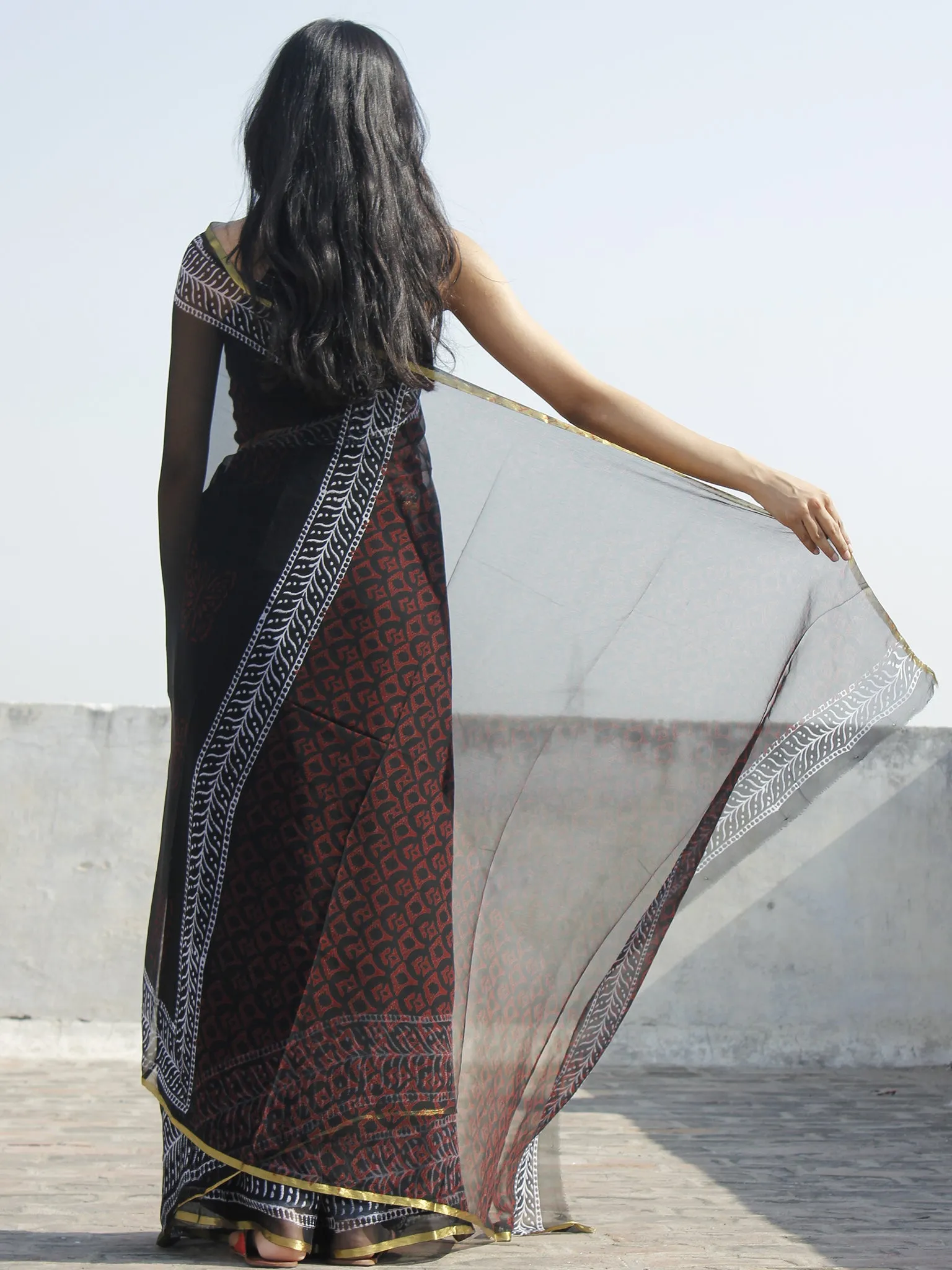 Black White Red Hand Block Printed Chiffon Saree - S031702317