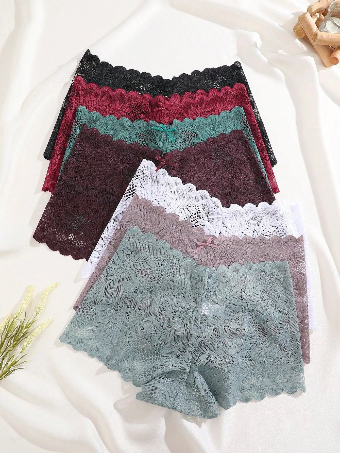 Bragas cortas de encaje en Cherry Vibes