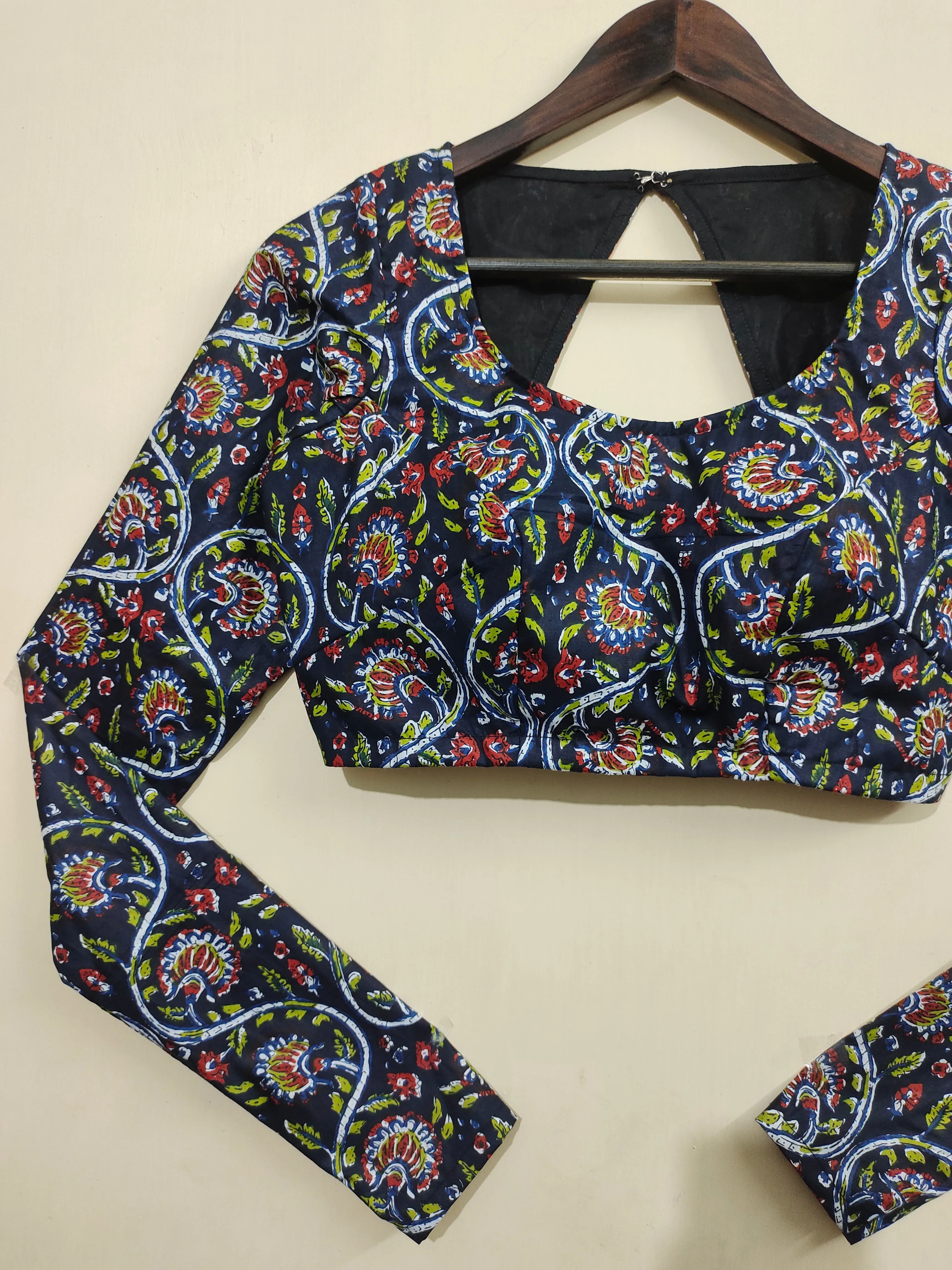 Churi: Black Full Sleeve Cotton Printed Backless Blouse