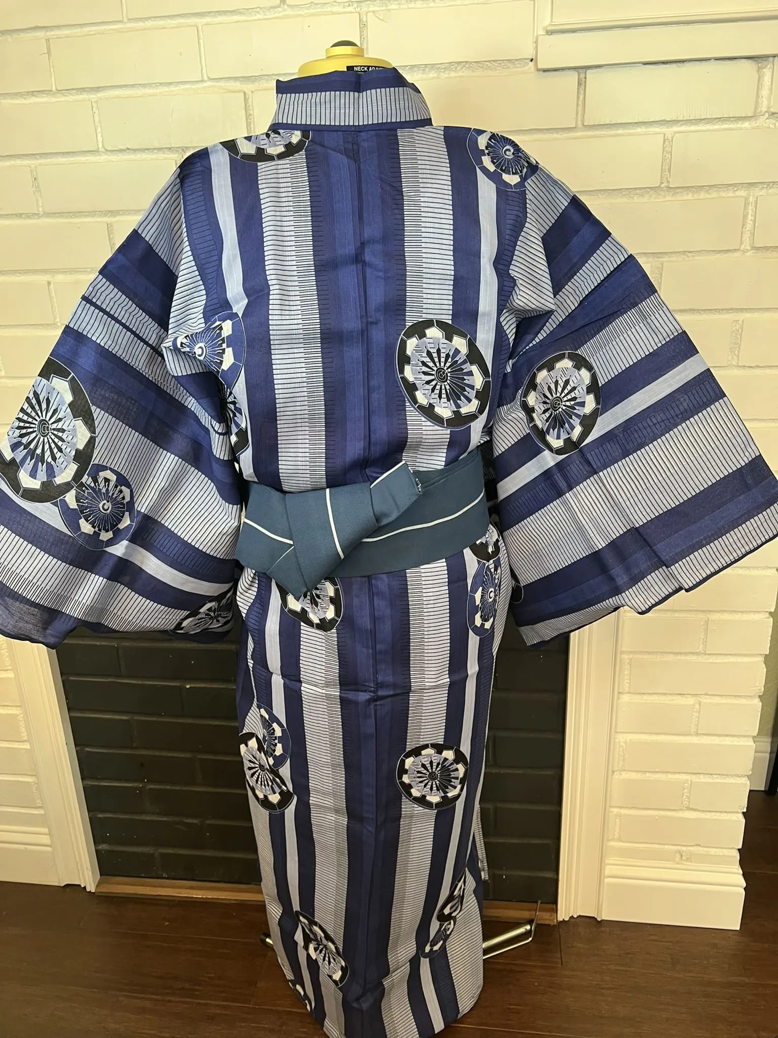 Japanese Traditional Men's YUKATA Full 3pc Set / Size: S-M, Yukata, Obi, Himo String - Blue Striped Yukata Set with Fan Motif