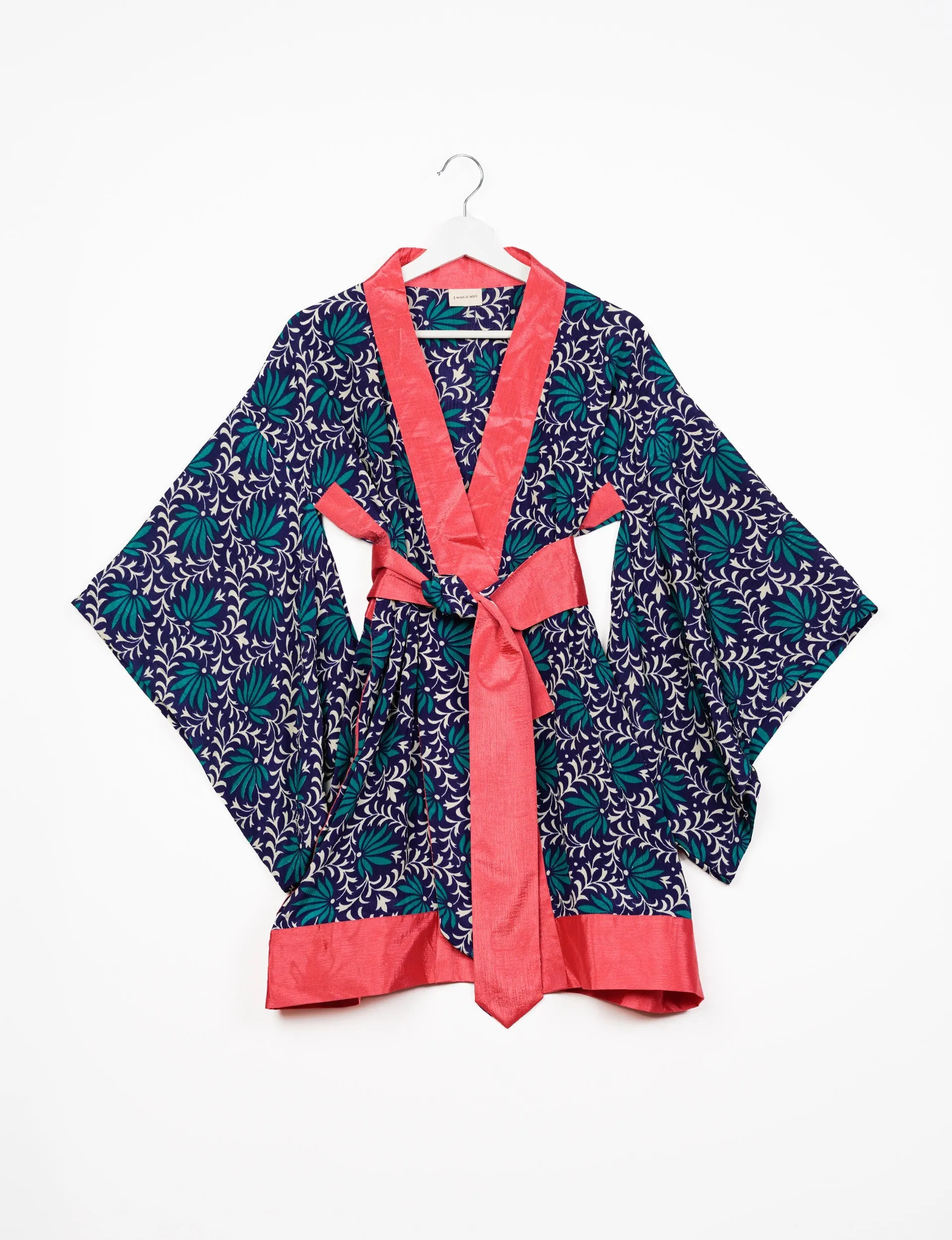 KIMONO