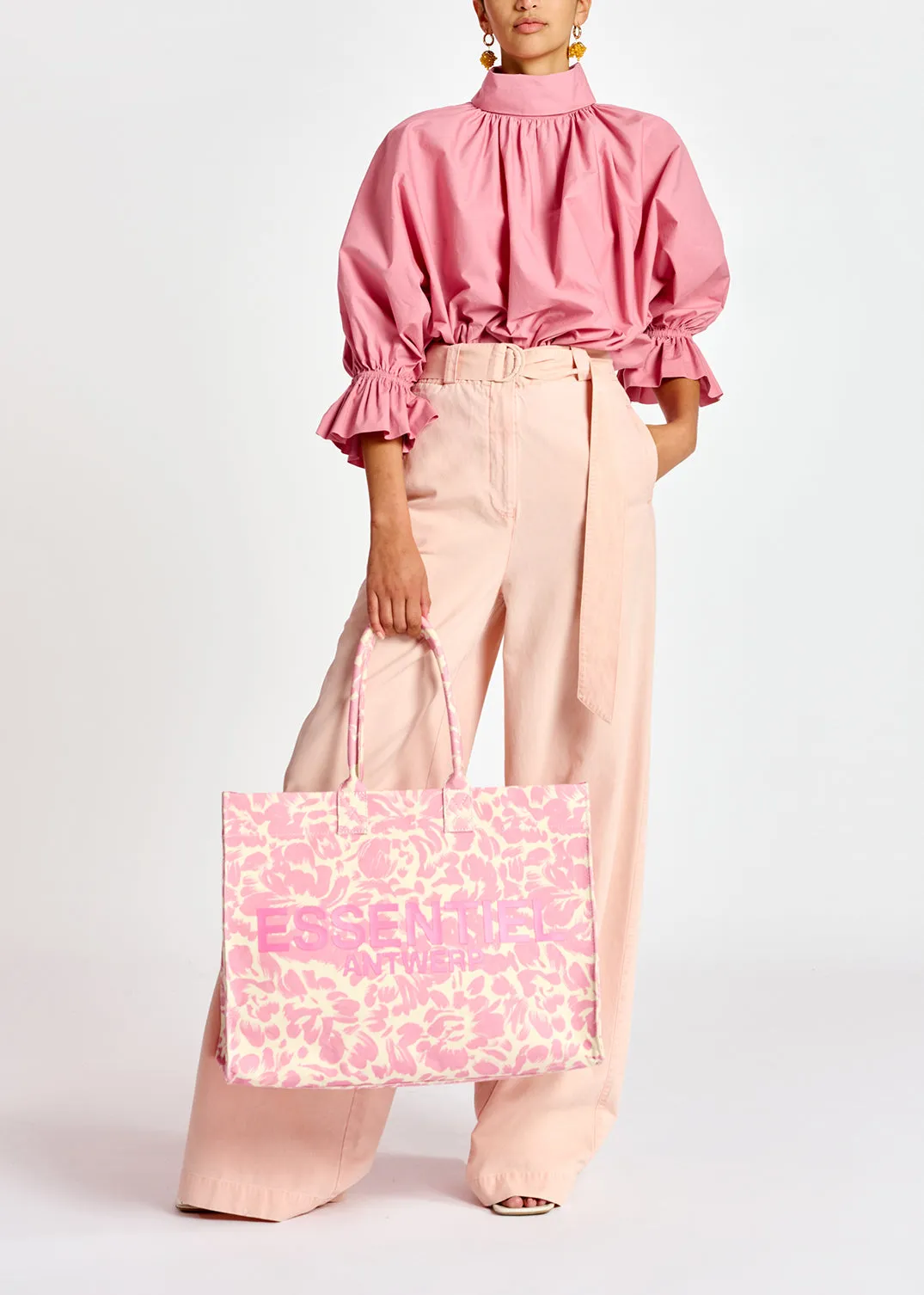 Light pink voluminous cotton top with high collar