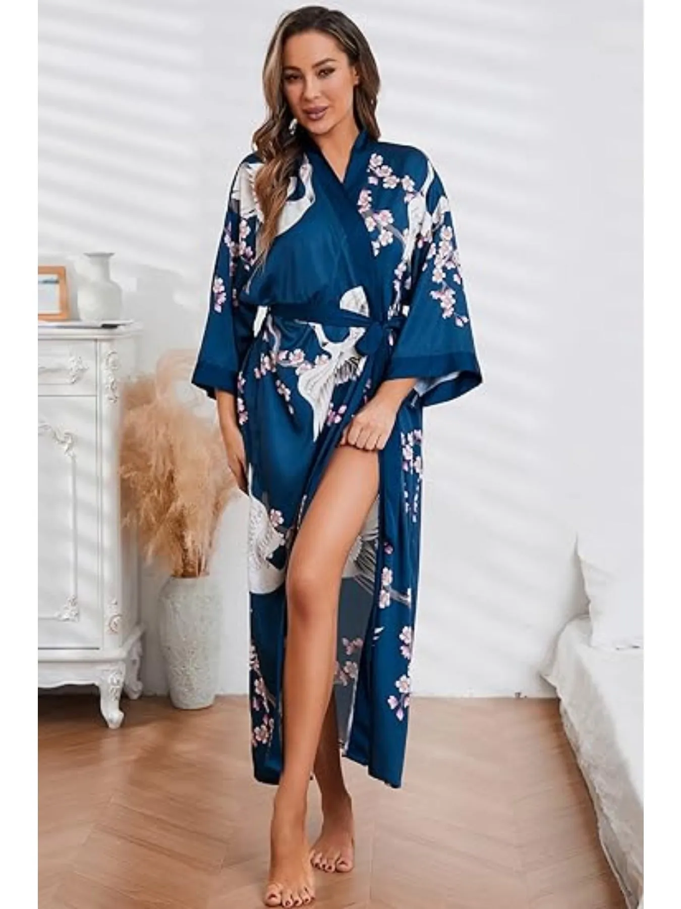 Long Floral Print Satin Kimono Bathrobe – Elegant & Lightweight Loungewear
