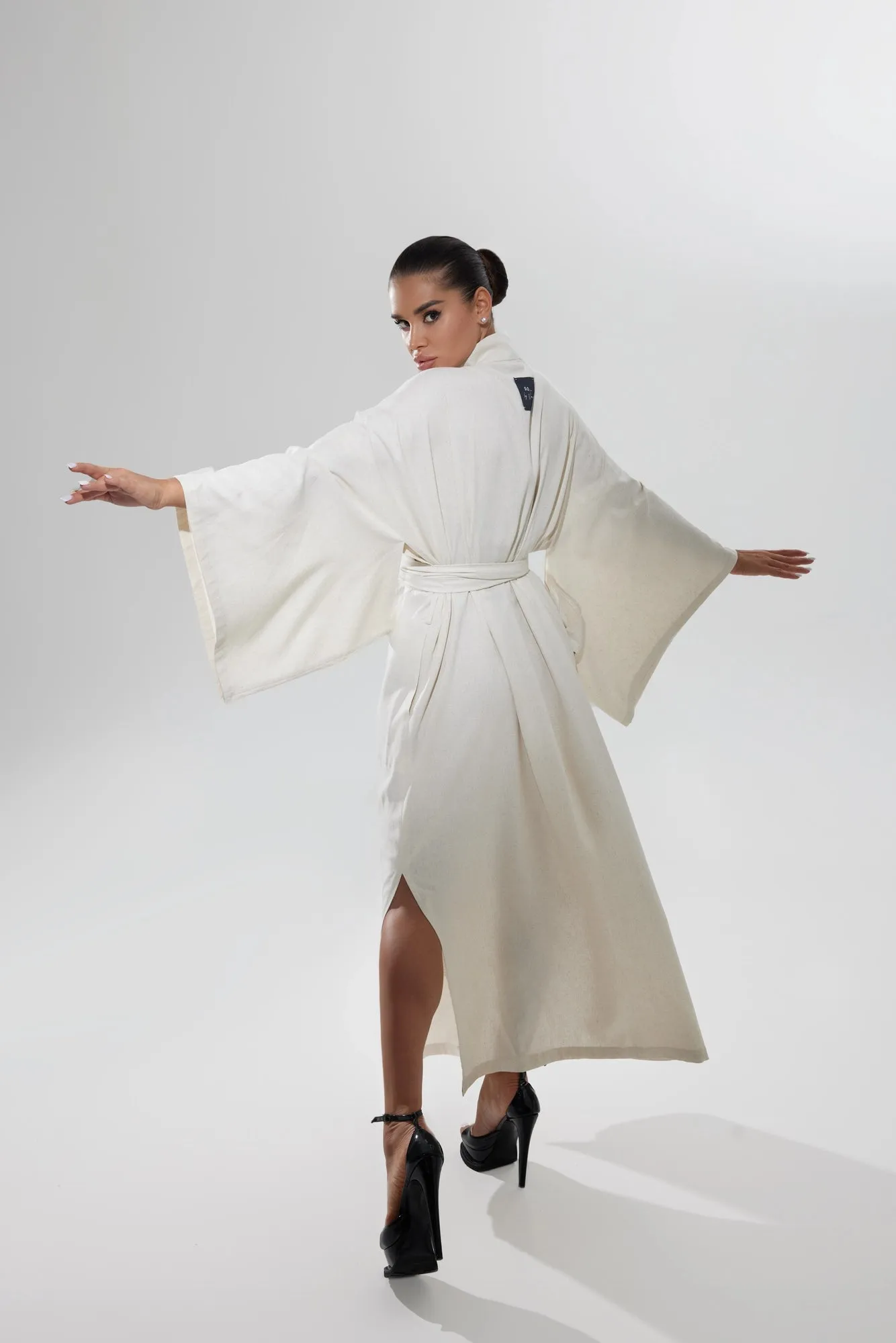Long Linen Japanese Kimono Beige