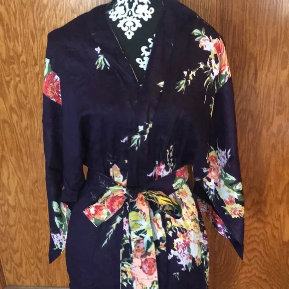 Michael Stars Botanical Floral Reversible Ruana OS