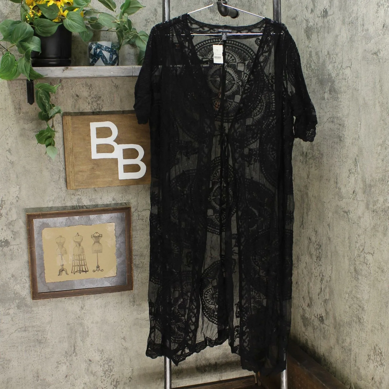 NWT Nina Leonard Embroidered Mesh Topper. 691489-Plus Plus 1X