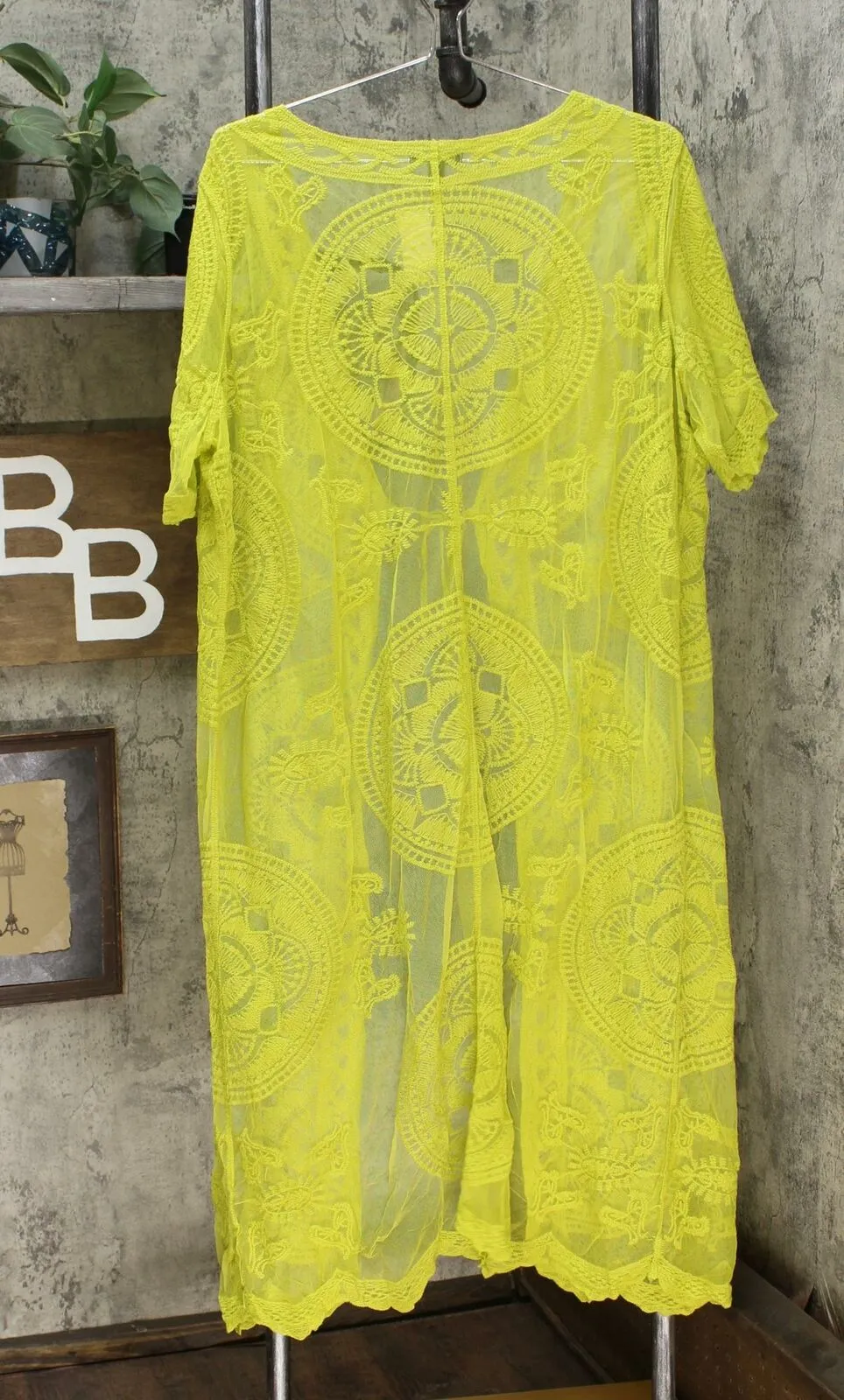 NWT Nina Leonard Embroidered Mesh Topper. 691489-Plus Plus 1X