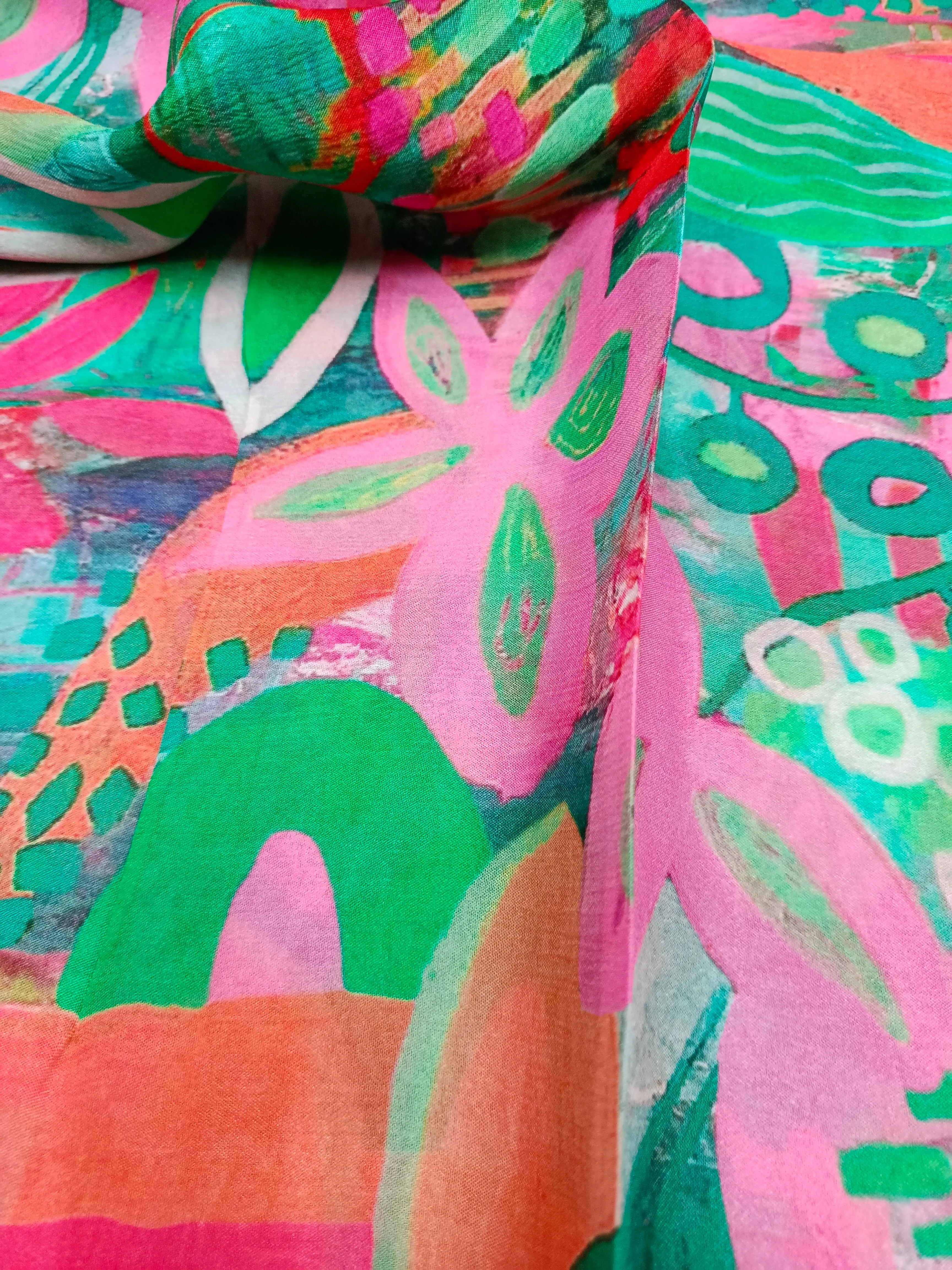 Pure Crushed Chiffon Chinon Digital Printed Fabric