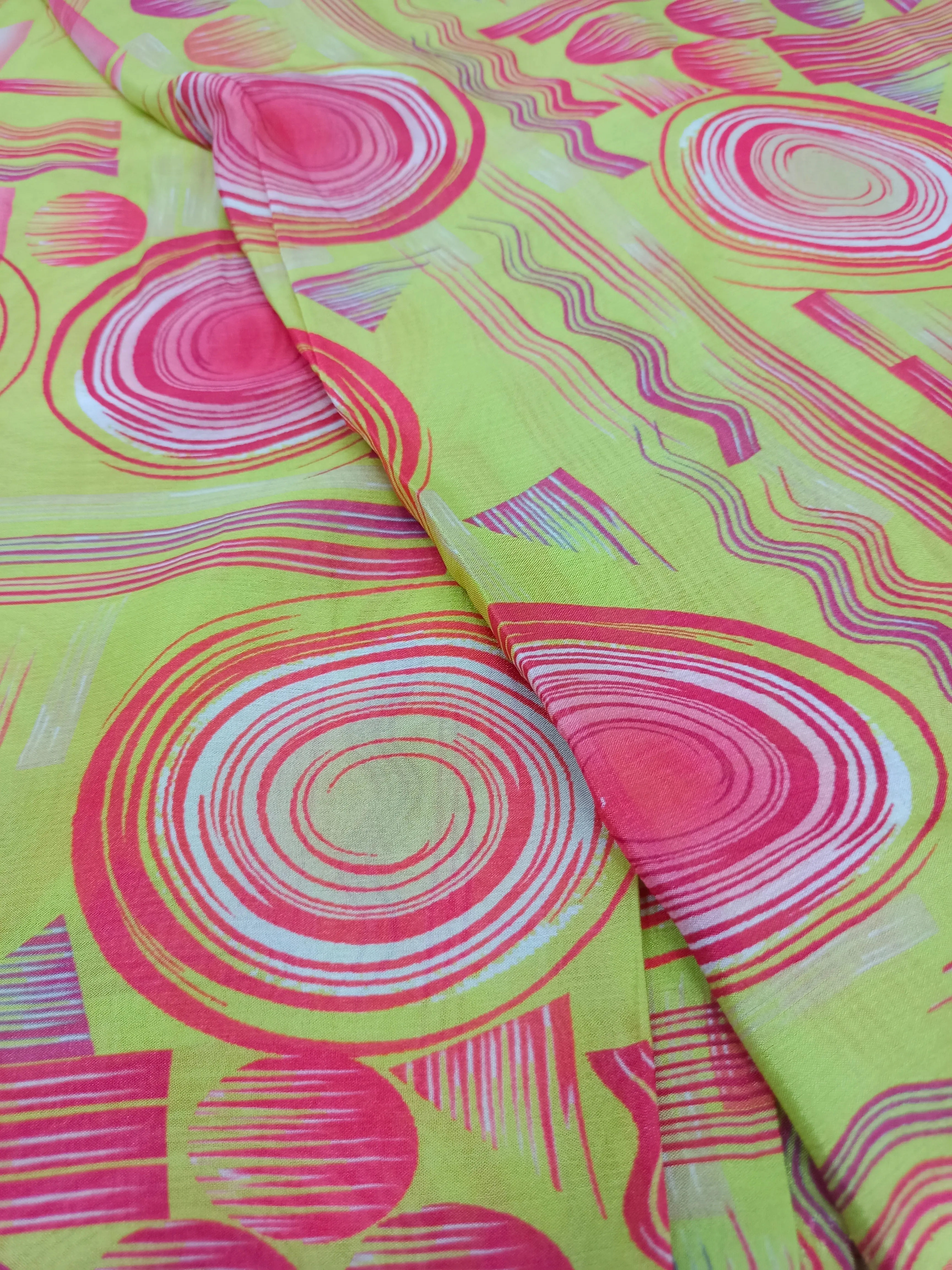 Pure Crushed Chiffon Chinon Digital Printed Fabric