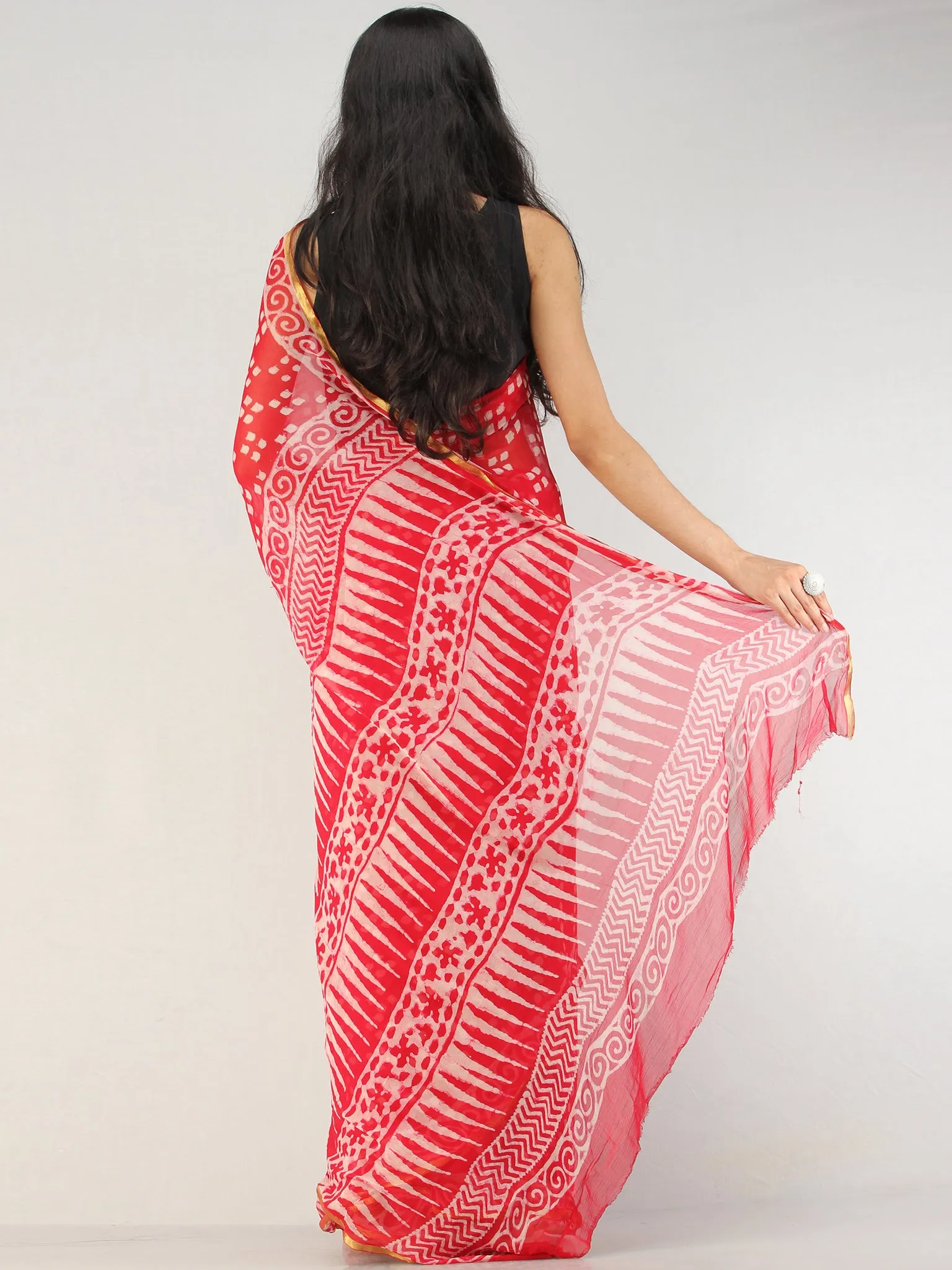 Red OffWhite Hand Block Printed Chiffon Saree with Zari Border - S031704563