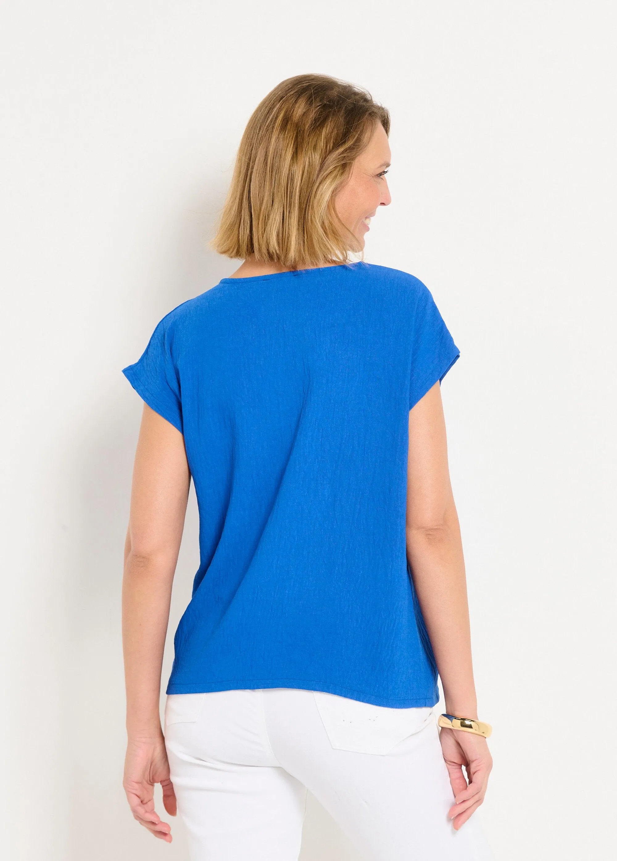 Scalloped V-neck tunic with kimono sleeves