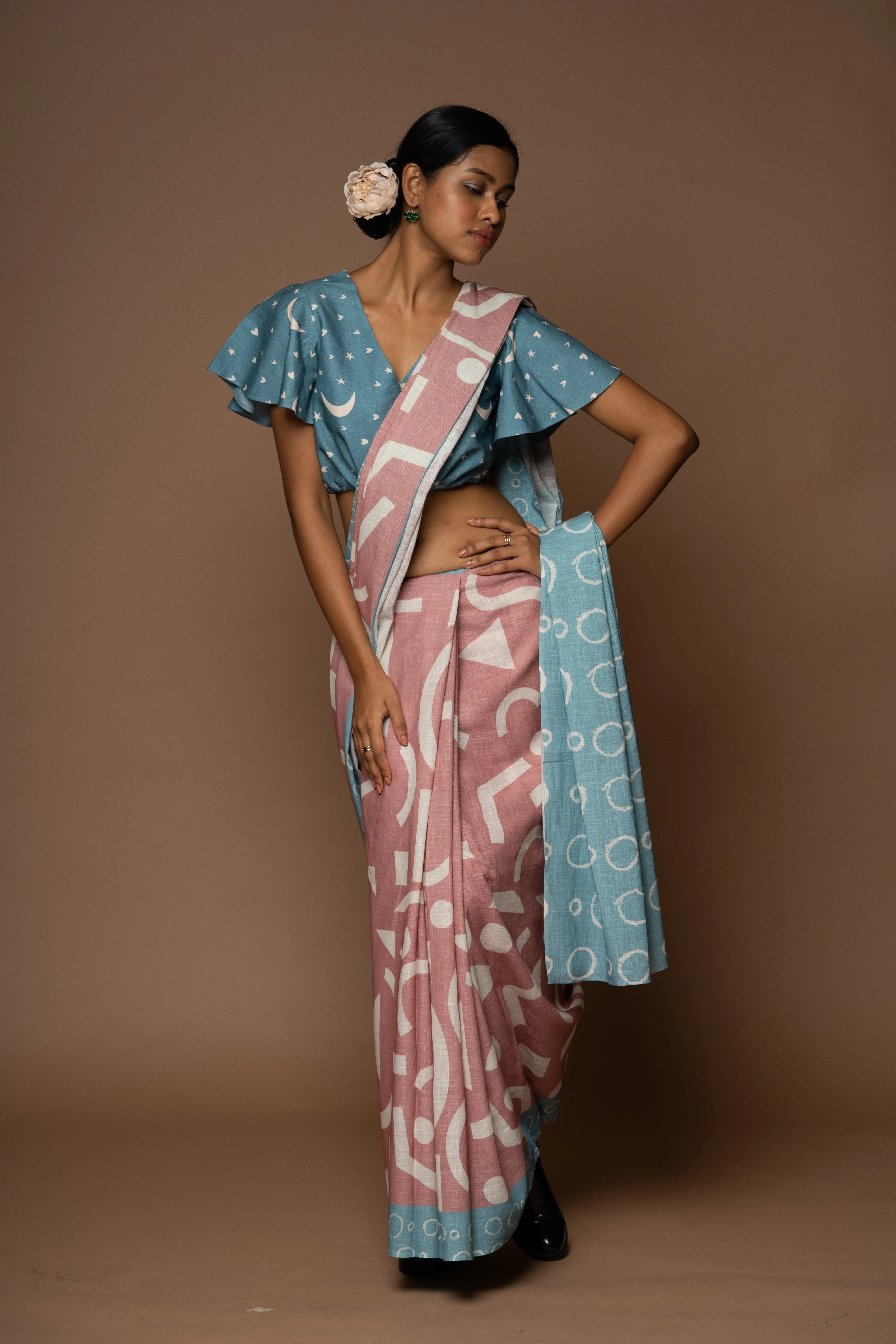 Swaying Shapes Linen Sari