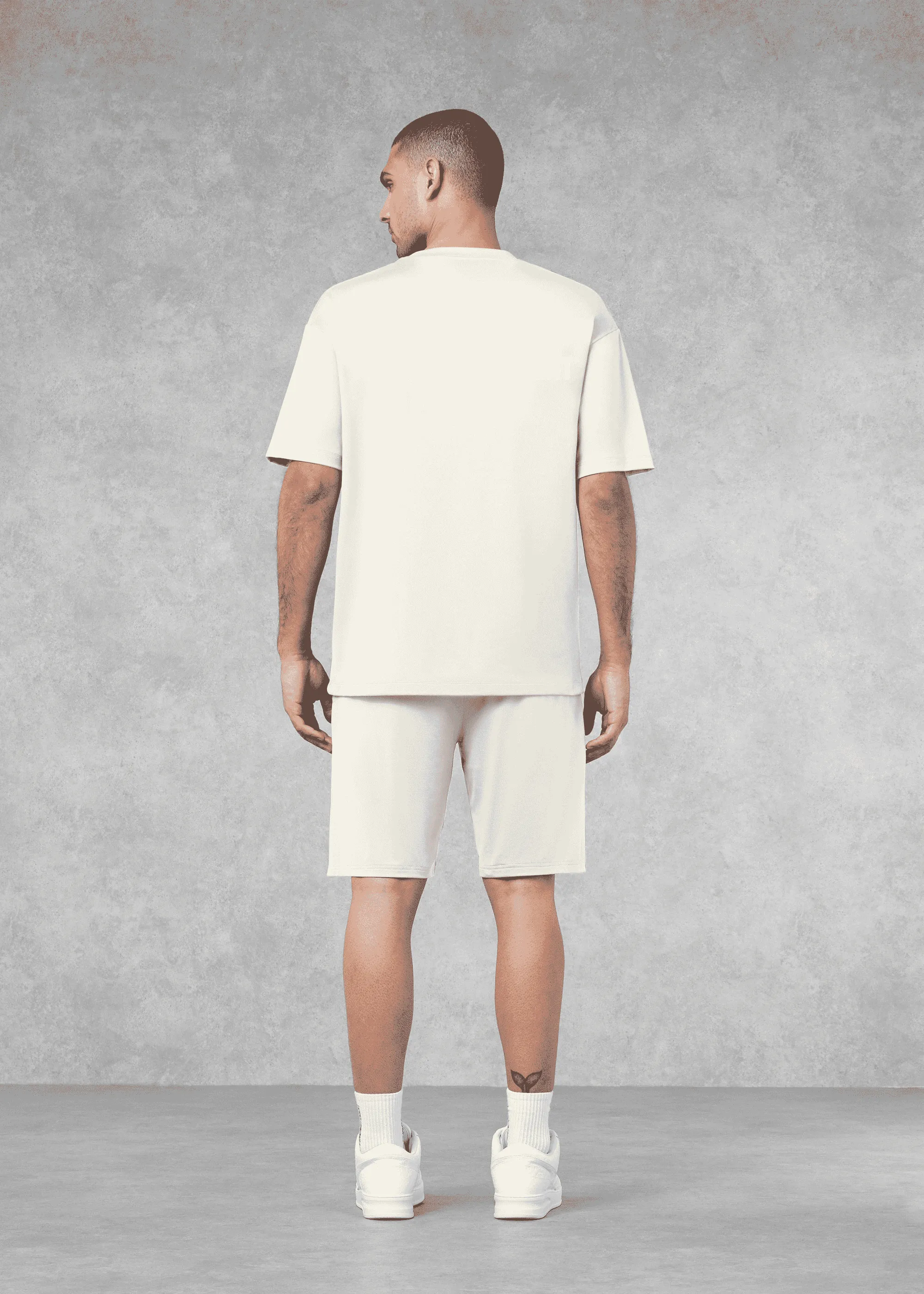 THE GIVING MOVEMENT SOFTSKIN OVERSIZED T- SHIRT