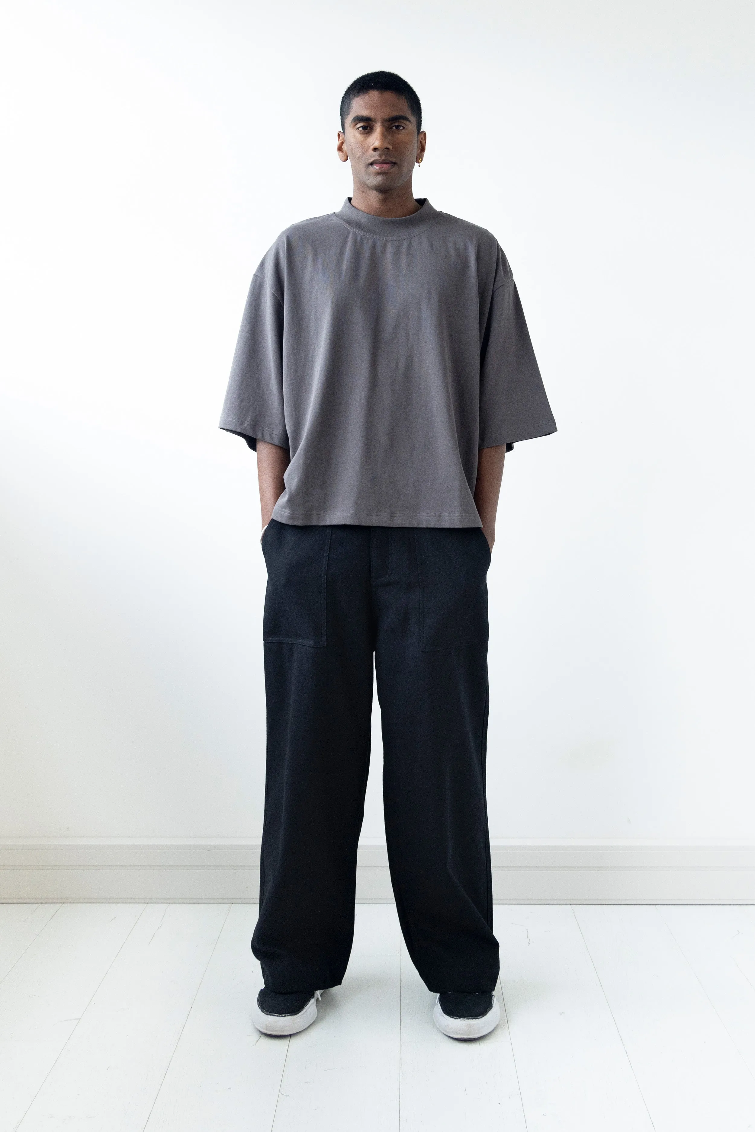 Wide Tee Charcoal