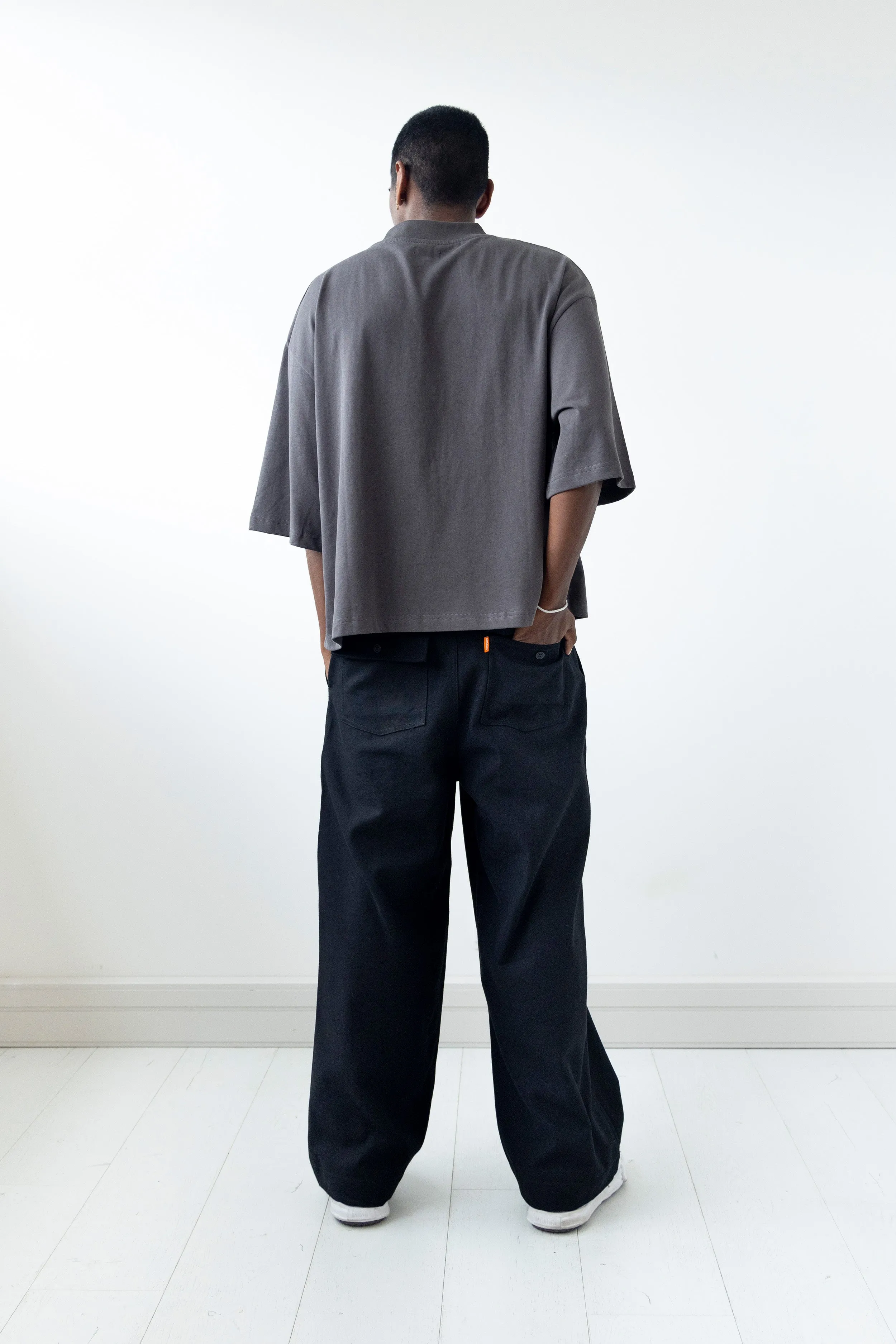 Wide Tee Charcoal