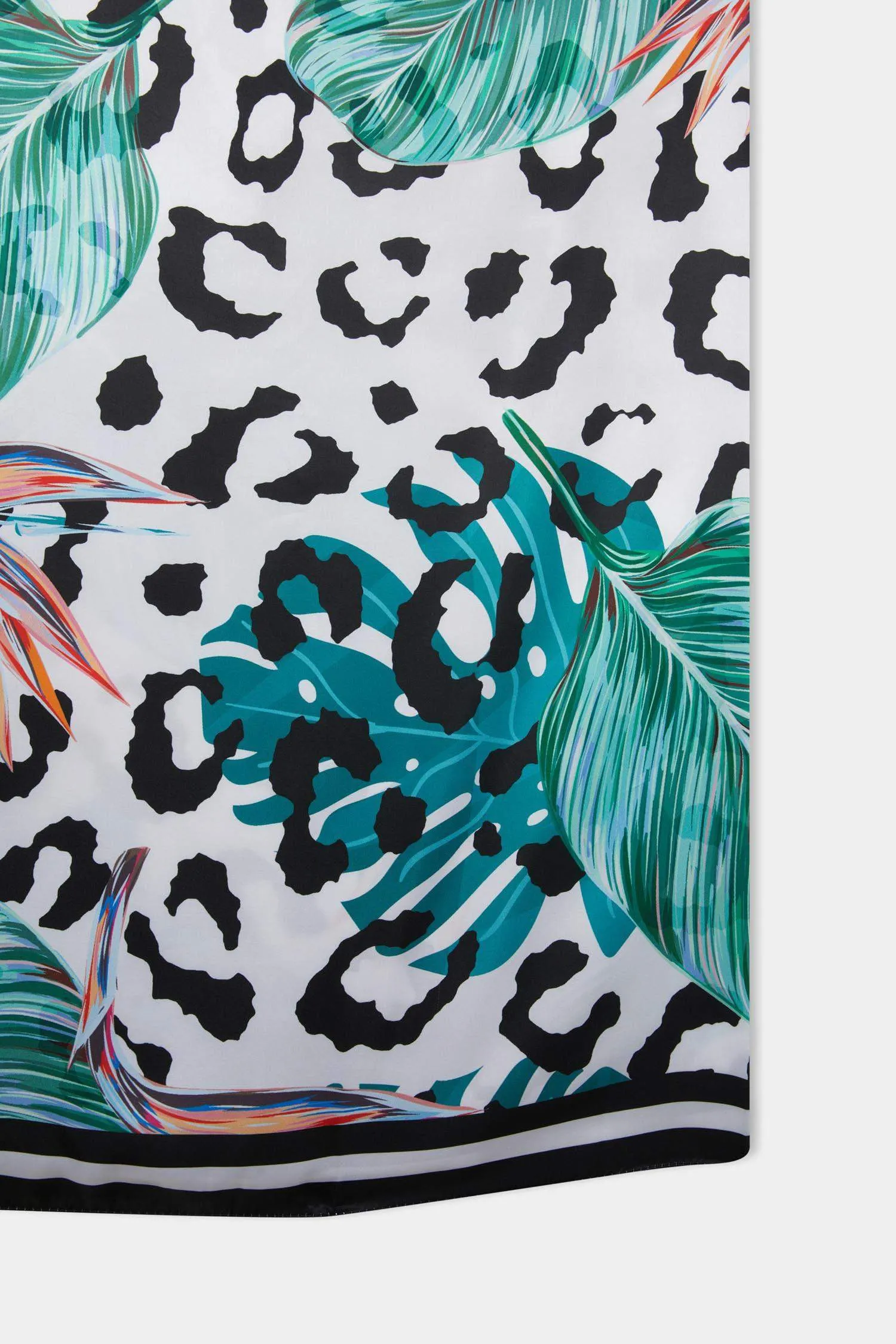 Women's Zebra Patterned Long Pareo