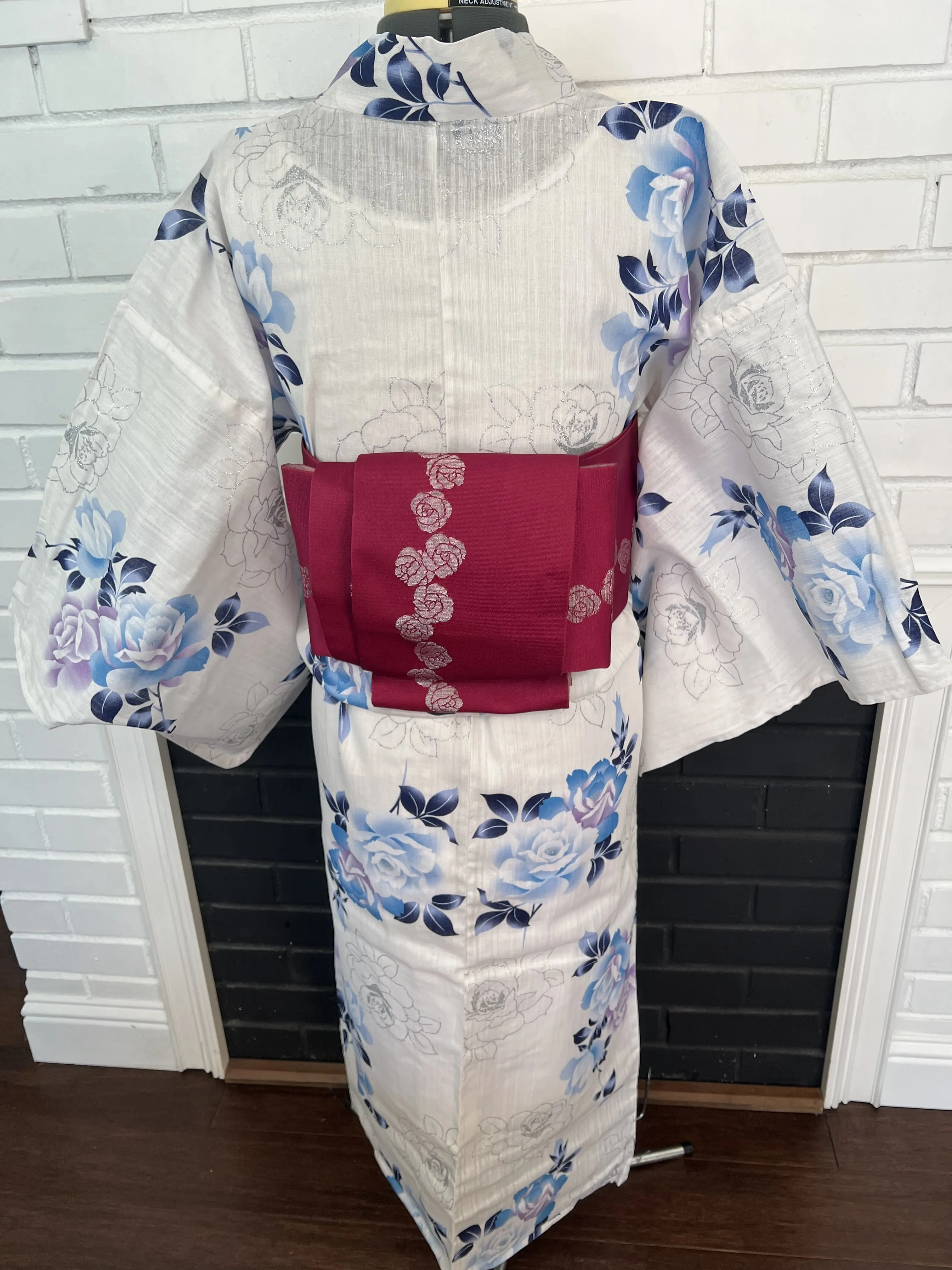 YUKATA and OBI 2 pc set, Size: M, White, Blue and purple with shimmering silver glitter roses, / Japanese Traditional Women's Yukata and Han-haba Obi