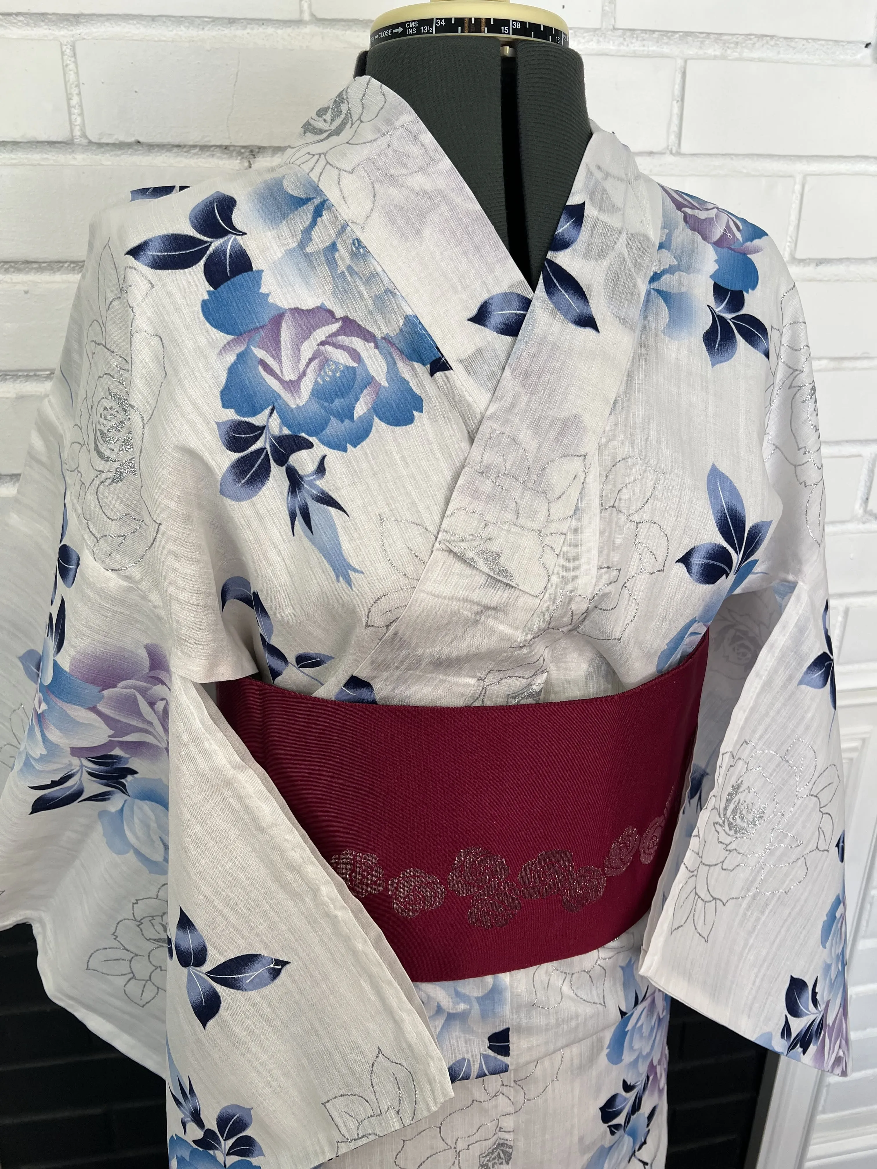 YUKATA and OBI 2 pc set, Size: M, White, Blue and purple with shimmering silver glitter roses, / Japanese Traditional Women's Yukata and Han-haba Obi
