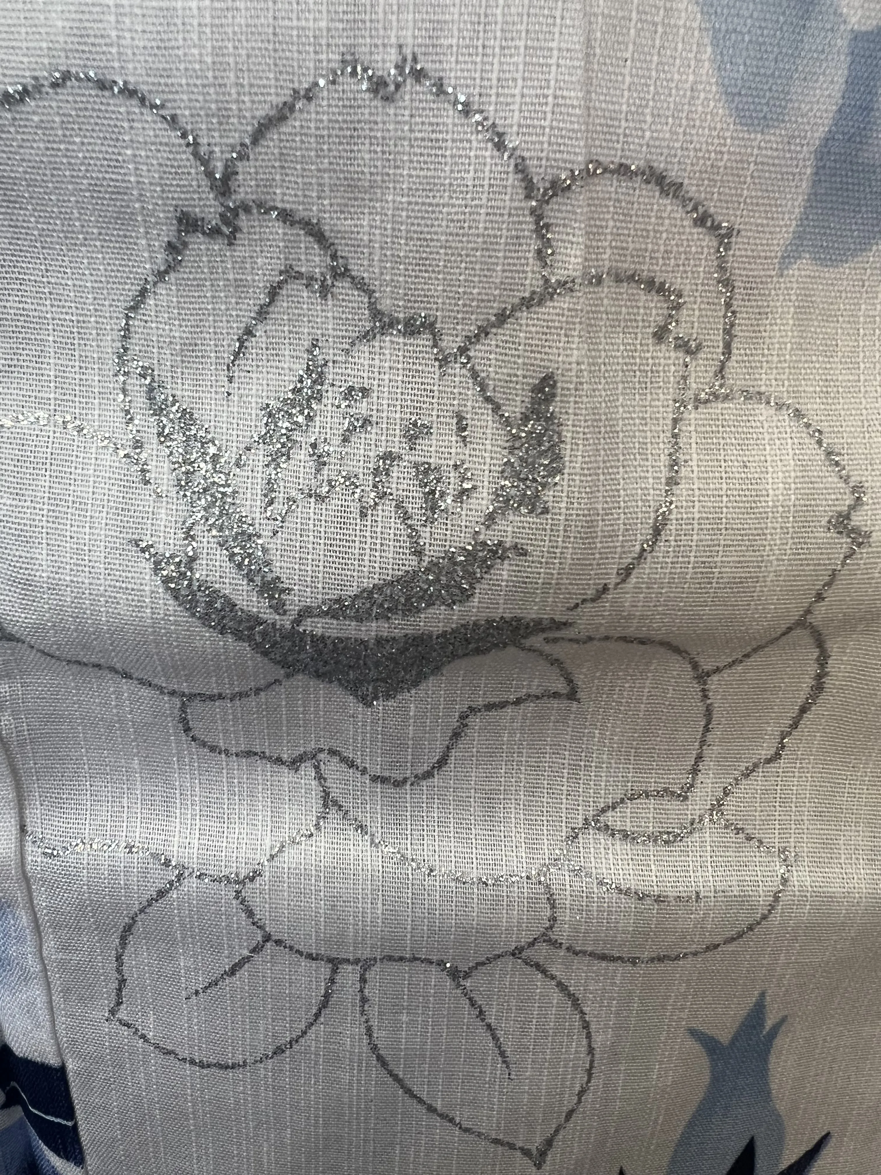 YUKATA and OBI 2 pc set, Size: M, White, Blue and purple with shimmering silver glitter roses, / Japanese Traditional Women's Yukata and Han-haba Obi
