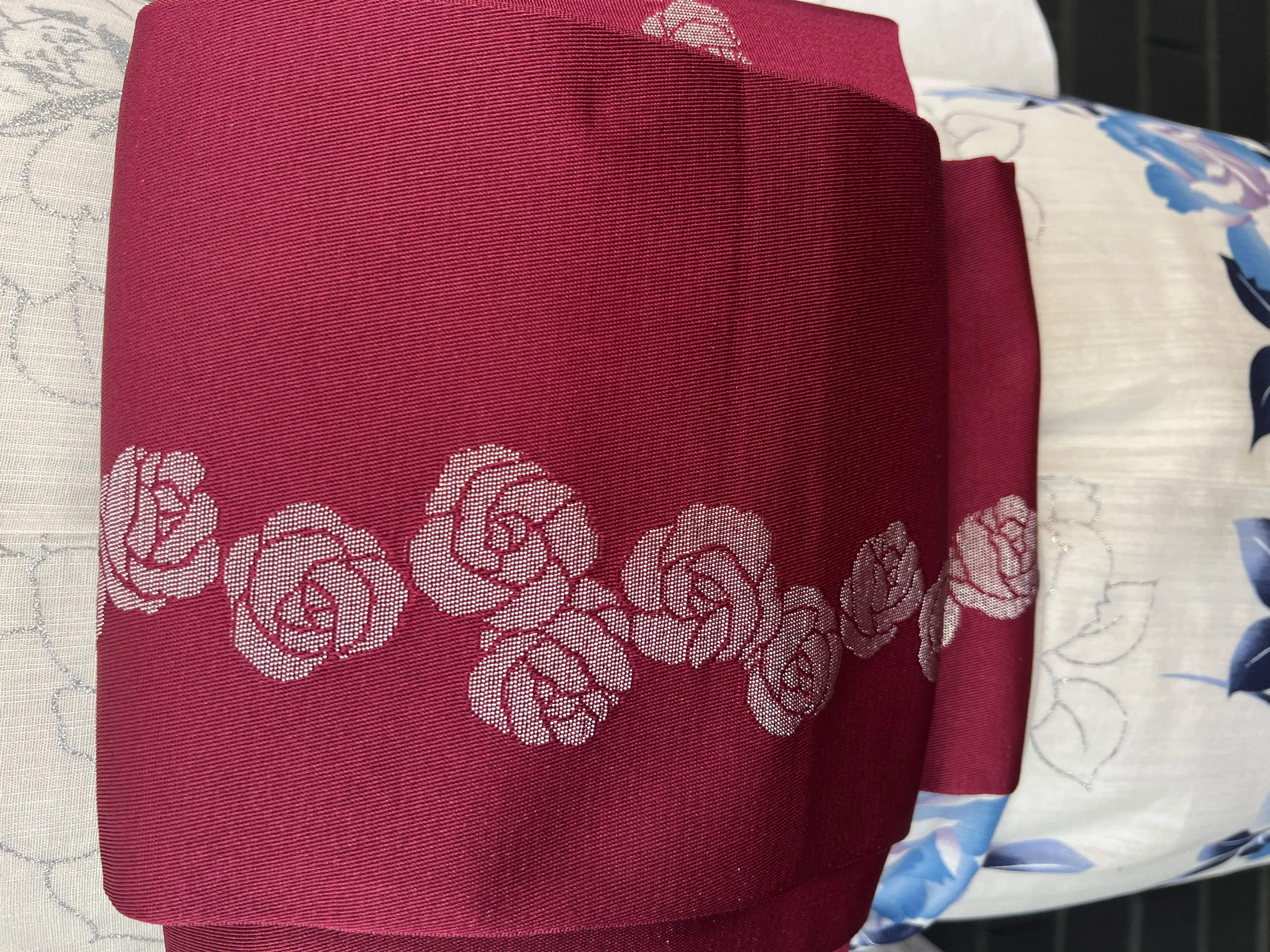 YUKATA and OBI 2 pc set, Size: M, White, Blue and purple with shimmering silver glitter roses, / Japanese Traditional Women's Yukata and Han-haba Obi